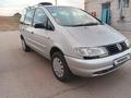 Volkswagen Sharan 1999 года за 2 500 000 тг. в Актобе