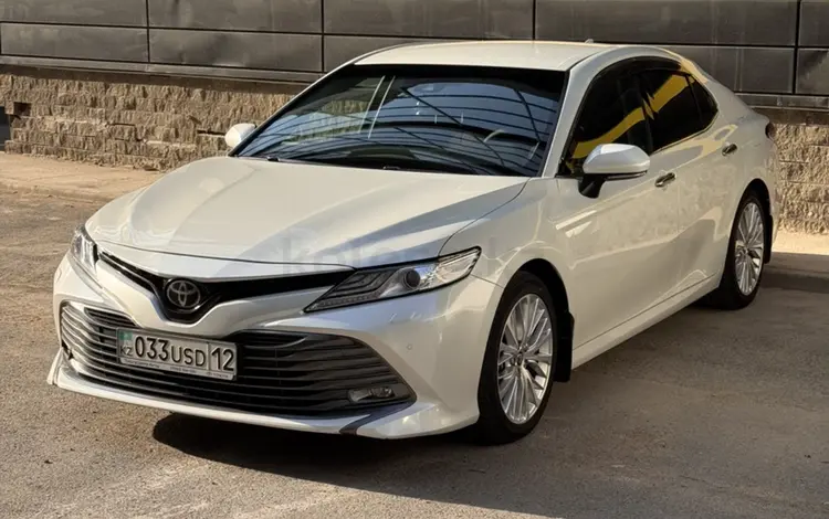Toyota Camry 70 в аренду на длительный срок в Актау