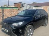 Toyota RAV4 2021 года за 14 900 000 тг. в Экибастуз – фото 2