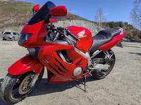 Honda  CBR 600F 1999 года за 1 850 000 тг. в Усть-Каменогорск