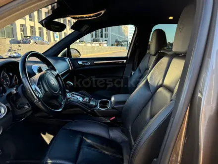 Porsche Cayenne 2014 года за 17 000 000 тг. в Астана – фото 12