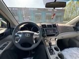 Toyota Highlander 2013 года за 8 300 000 тг. в Актобе – фото 5