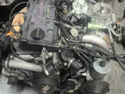 Двигатель Мотор М 102 Е23 объём 2, 3 литра Мерседес за 550 000 тг. в Алматы