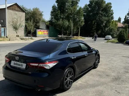 Toyota Camry 2018 года за 10 400 000 тг. в Тараз – фото 5