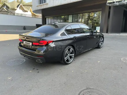 BMW 530 2020 года за 37 700 000 тг. в Алматы – фото 5