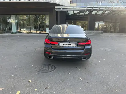 BMW 530 2020 года за 37 700 000 тг. в Алматы – фото 6