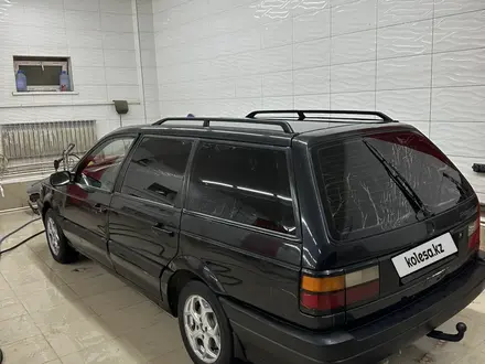 Volkswagen Passat 1991 года за 1 200 000 тг. в Уральск – фото 4