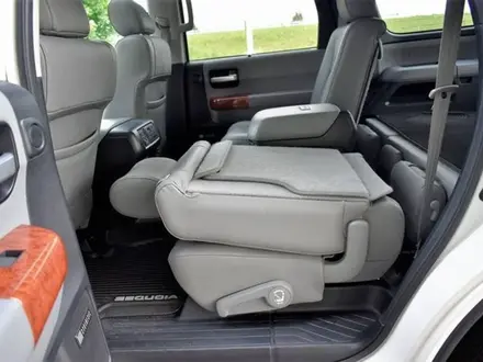 Toyota Sequoia 2019 года за 43 999 999 тг. в Алматы – фото 30