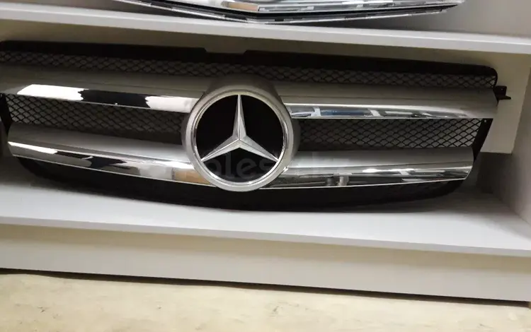 Решетка радиатора Mercedes GL x166 за 100 000 тг. в Алматы