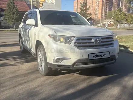 Toyota Highlander 2011 года за 10 300 000 тг. в Астана – фото 3