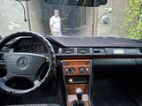 Mercedes-Benz E 220 1993 годаүшін1 000 000 тг. в Тараз – фото 4