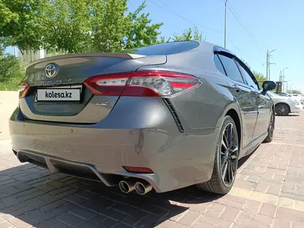 Toyota Camry 2018 года за 12 000 000 тг. в Шымкент – фото 27