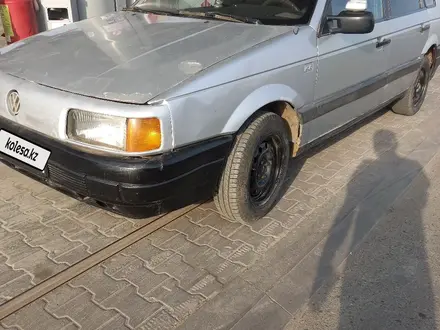 Volkswagen Passat 1992 года за 650 000 тг. в Уральск