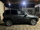 Chevrolet Niva 2010 года за 1 500 000 тг. в Актобе – фото 3