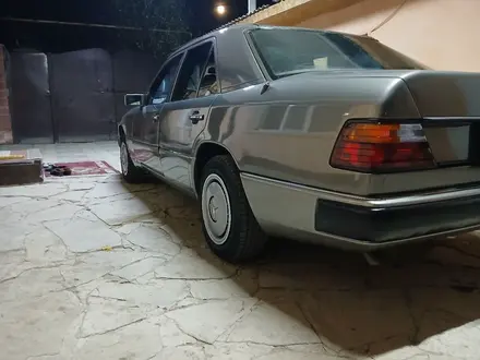 Mercedes-Benz E 230 1990 года за 1 700 000 тг. в Тараз