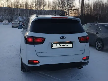 Kia Sorento 2018 года за 11 800 000 тг. в Астана – фото 2
