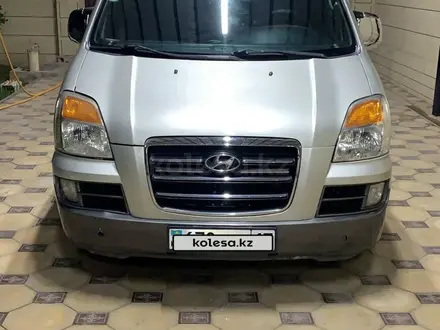 Hyundai Starex 2004 года за 3 600 000 тг. в Шымкент