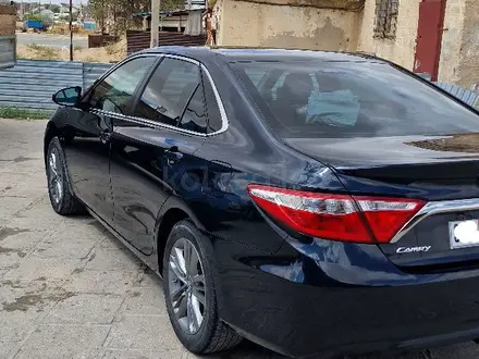 Toyota Camry 2017 года за 7 500 000 тг. в Жанаозен – фото 3