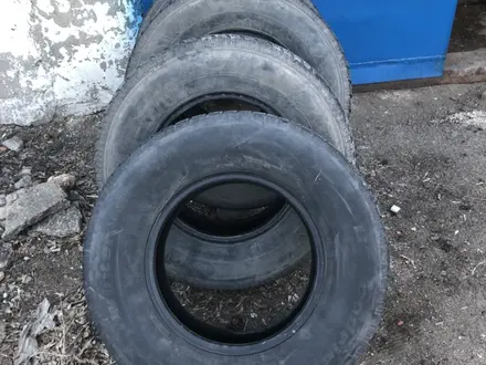 Комплект шин 265/70 R16 за 47 000 тг. в Караганда