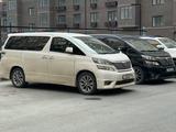 Toyota Vellfire 2010 года за 11 000 000 тг. в Атырау – фото 2