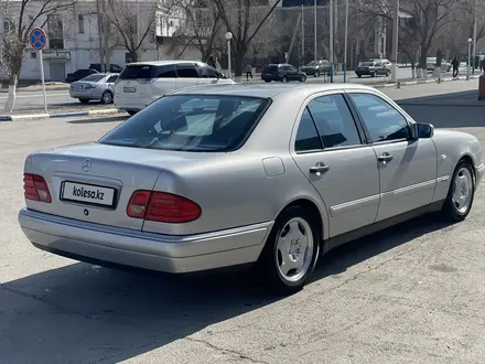 Mercedes-Benz E 280 1997 года за 4 500 000 тг. в Кызылорда – фото 3