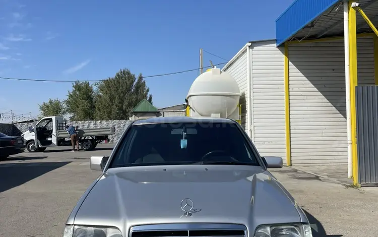 Mercedes-Benz E 220 1993 года за 3 500 000 тг. в Шымкент