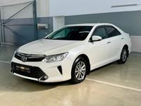 Toyota Camry 2017 годаfor9 990 000 тг. в Атырау