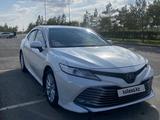 Toyota Camry 2018 годаүшін13 500 000 тг. в Астана – фото 2