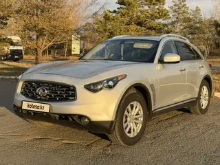 Infiniti FX35, 2009