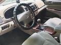 Toyota Camry 2003 годаүшін4 351 202 тг. в Петропавловск – фото 3