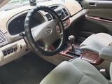 Toyota Camry 2003 годаүшін4 351 202 тг. в Петропавловск – фото 3