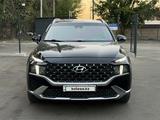 Hyundai Santa Fe 2022 года за 13 500 000 тг. в Алматы