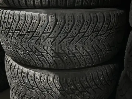225/55/17 Nokian. Комплект шин за 40 000 тг. в Алматы