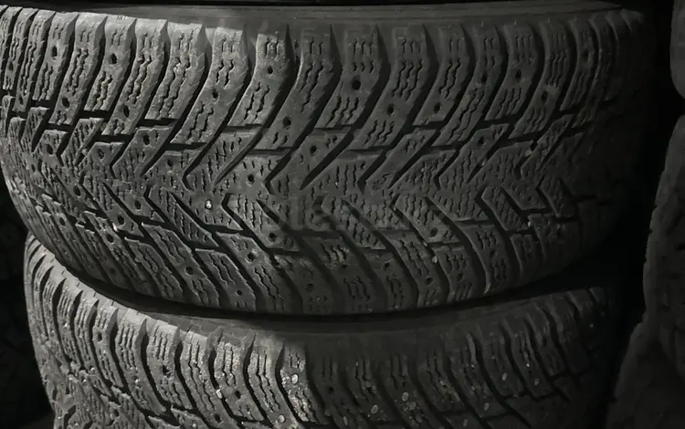 225/55/17 Nokian. Комплект шин за 40 000 тг. в Алматы