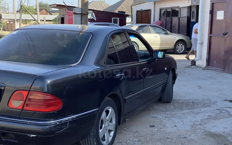 Mercedes-Benz E 230 1995 года за 2 000 000 тг. в Шымкент