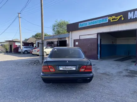 Mercedes-Benz E 230 1995 года за 2 000 000 тг. в Шымкент – фото 5