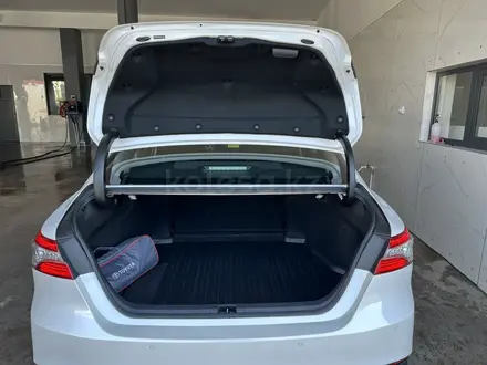 Toyota Camry 2021 года за 15 500 000 тг. в Шымкент – фото 16