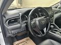 Toyota Camry 2021 года за 15 500 000 тг. в Шымкент – фото 8