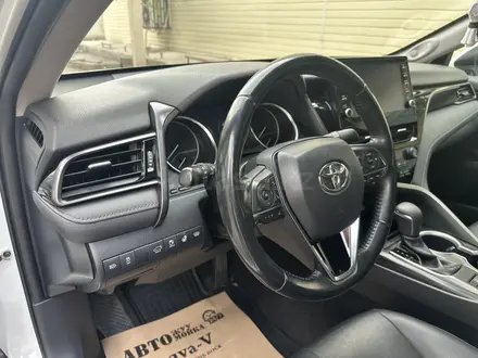 Toyota Camry 2021 года за 15 500 000 тг. в Шымкент – фото 8