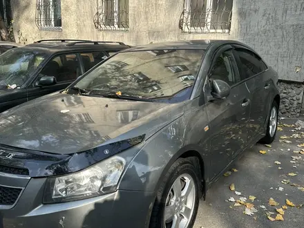 Chevrolet Cruze 2010 года за 3 500 000 тг. в Алматы – фото 5