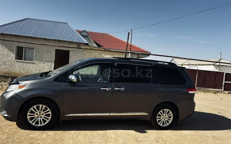 Toyota Sienna 2013 года за 7 600 000 тг. в Актау