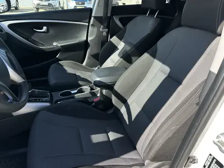 Hyundai i30 2015 года за 5 300 000 тг. в Атырау – фото 10