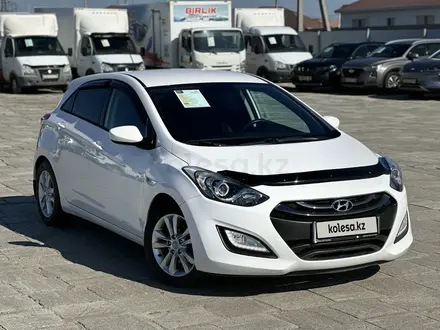 Hyundai i30 2015 года за 5 300 000 тг. в Атырау – фото 2