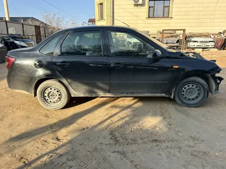 ВАЗ (Lada) Granta 2190 2013 года за 1 000 000 тг. в Актау – фото 4