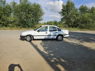 Opel Vectra, 1992