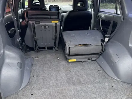 Toyota RAV4 2001 года за 5 200 000 тг. в Алматы – фото 24