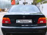 BMW 523 1998 года за 3 600 000 тг. в Алматы – фото 5