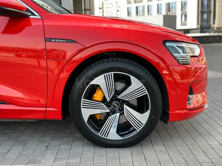 Audi e-tron 2021 года за 33 900 000 тг. в Алматы – фото 15