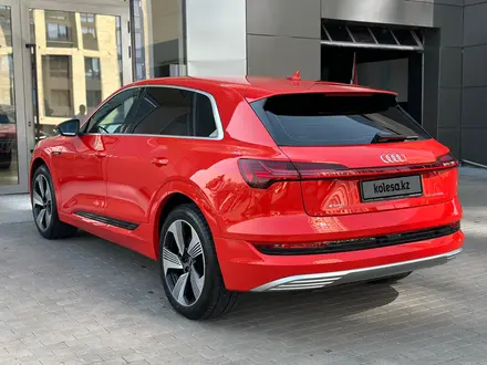 Audi e-tron 2021 года за 33 900 000 тг. в Алматы – фото 6