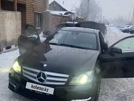 Mercedes-Benz C 250 2012 года за 3 400 000 тг. в Астана – фото 15